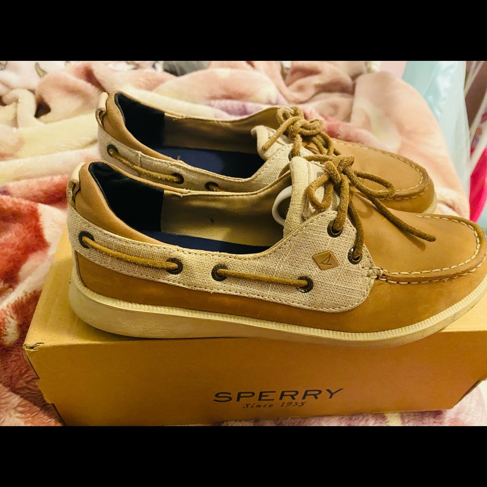 Sperry Women’s shoes